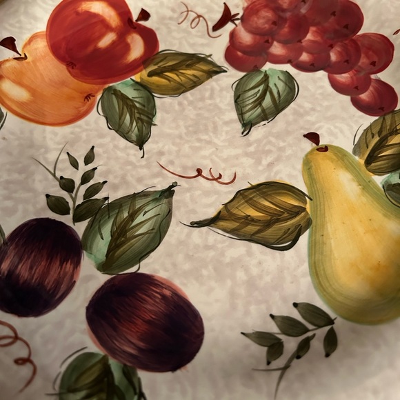 Oneida Vintage Fruit dinner plate hand painted - Picture 2 of 3